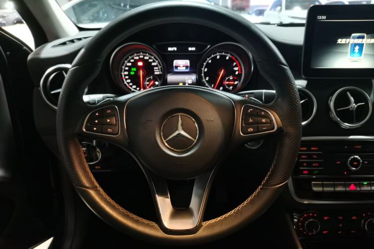 Used Mercedes-Benz GLA 2017 GLA 200 Fashion Model
