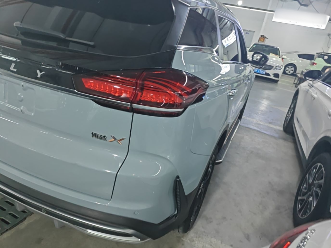 Geely Auto Emgrand X7 Sport 2022 Boyue X 1.8TD DCT ZhiZun Edition — снимка 9