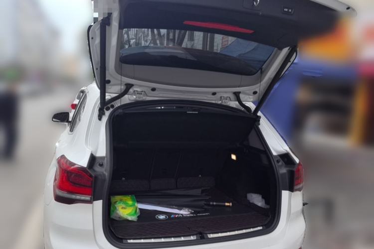 Used BMW X1 2022 sDrive25Li Leading Model Trunk