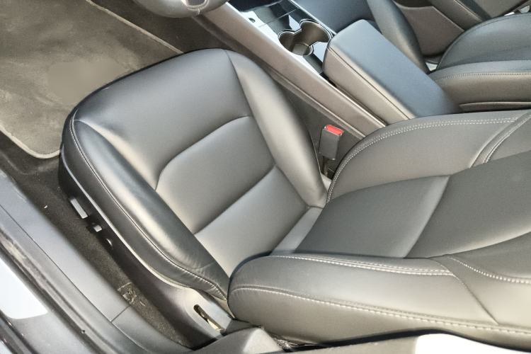 Used Tesla Model 3 2019 Long-Range Rear-Wheel-Drive Version
