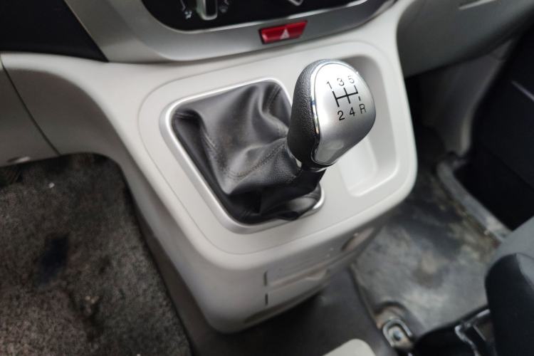 Used JAC Refine M3 2023 PLUS 1.5T 5/7-seat Classic Edition Gear Lever