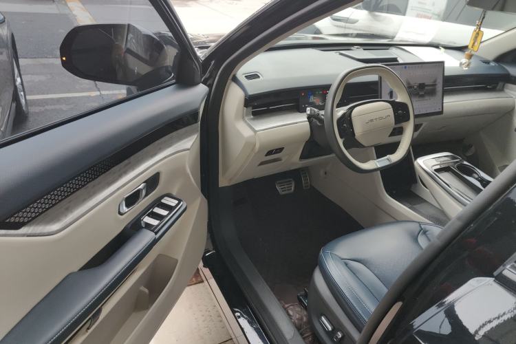 Used JETOUR Dashing i-DM 2022 1.5T DHT Lightning 01