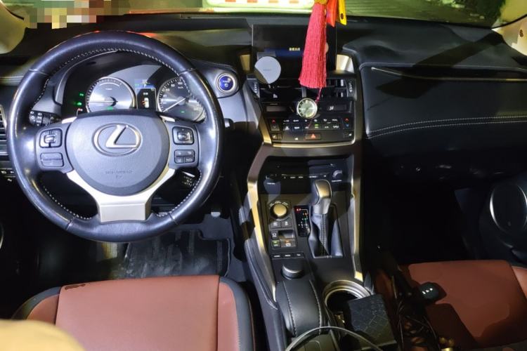 Used Lexus NX 2015 300h All-Wheel-Drive Fēngzhì Edition
