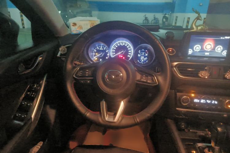 Used Mazda Atenza 2017 2.0L Blue Sky Luxury Edition
