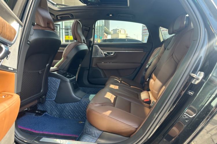 Used Volvo S90 New Energy 2022 T8 eDrive Hybrid Luxury Edition