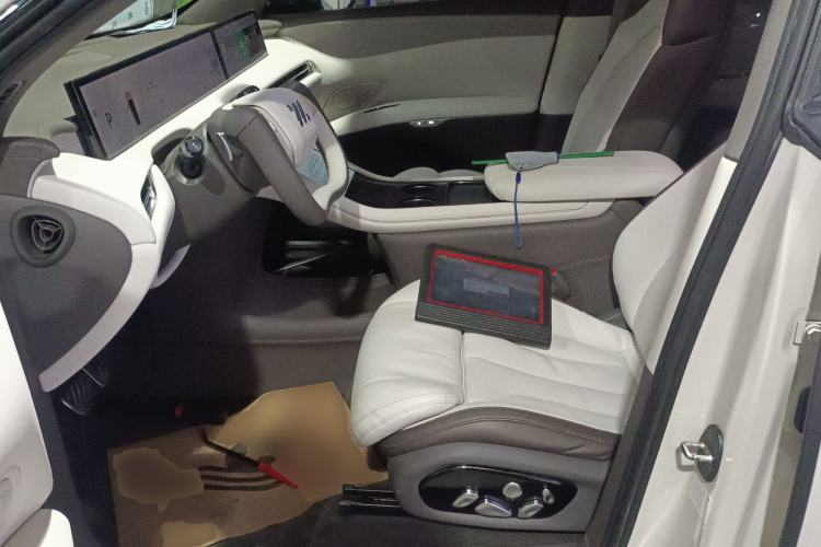 Used IM LS7 2023 90 kWh Elite Rear-Drive Version