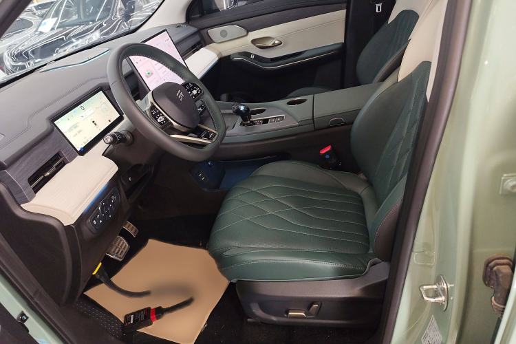 Used JETOUR Shanhai L9 2024 1.5TD 2DHT Pro 7-Seater
