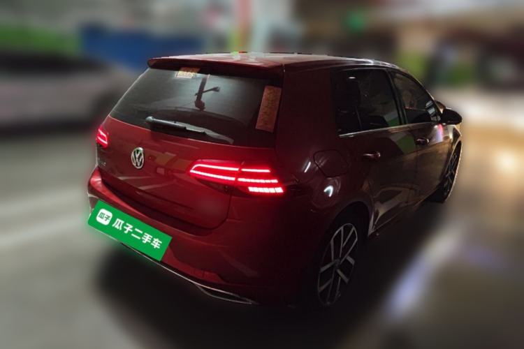 Used Volkswagen Golf 2018 230TSI Automatic Luxury Version
