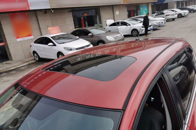 Used Nissan Tiida 2020 1.6L CVT Cool Edition Roof