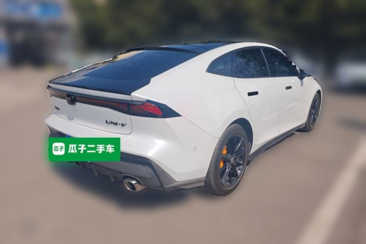 Used Changan UNI-V 2022 1.5T Smart Navigation Version
