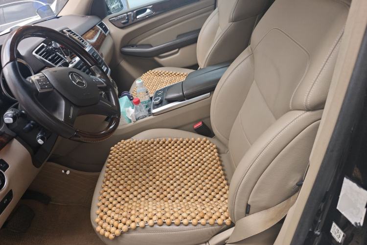 Used Mercedes-Benz M-Class 2015 ML 400 4MATIC Luxury Model Left Front Seat