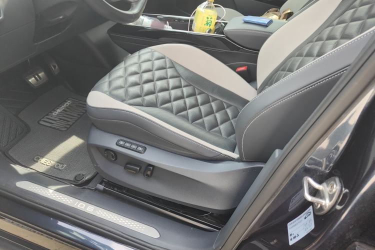 Used Volkswagen ID.6 CROZZ 2021 Long-Range PRO Edition Left Front Seat