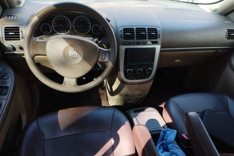 Used Buick GL8 2014 2.4L Classic Edition
