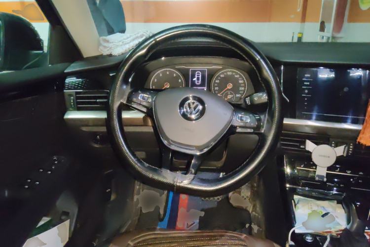 Used Volkswagen Passat 2020 330TSI Elite Edition China VI Steering Wheel
