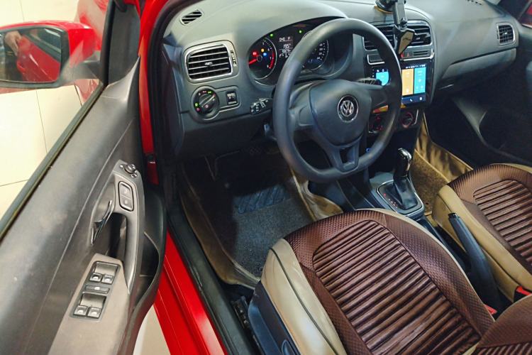 Used Volkswagen Polo 2014 1.4L Automatic Comfort Edition Driver Seat