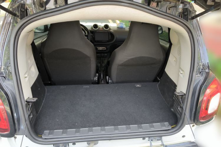 Used smart fortwo 2018 1.0L 52kW Hardtop Dynamic Version China V
