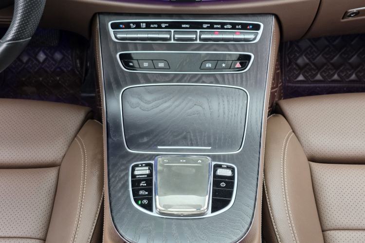 Used Mercedes-Benz E-Class 2021 Facelift E 260 L Sport Edition Interior 11