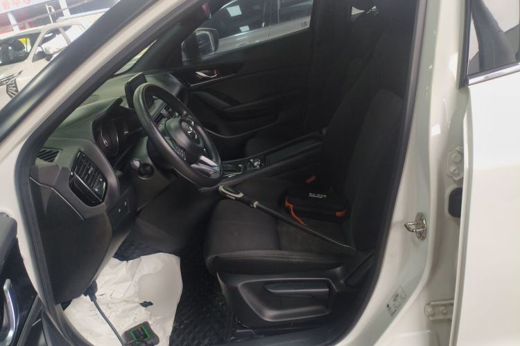 Used Mazda CX-4 2020 2.0L Automatic Two-Wheel Drive Blue Sky Dynamic Edition Left Front Seat