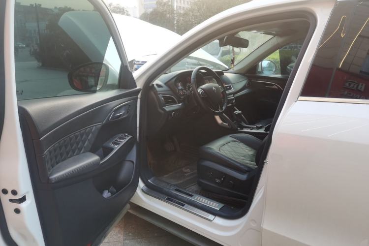 Used BORGWARD BX7 2016 28T Four-Wheel Drive Flagship Version 5 Seats
