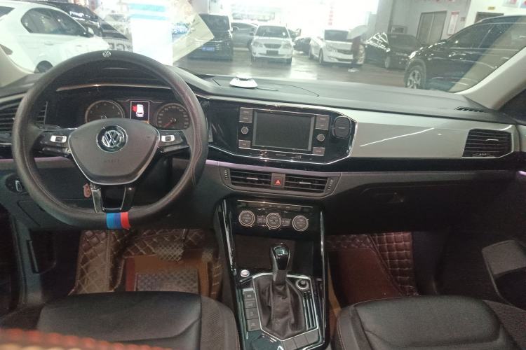 Used Volkswagen Tayron 2019 330TSI Two-Wheel-Drive Luxury Version China V Emission Standard