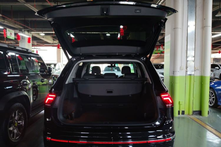 Used Volkswagen Tiguan L 2024 330TSI Automatic Two-Wheel Drive R-Line Enhanced Edition