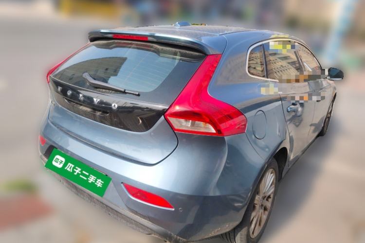 Used Volvo V40 2013 2.0T Zhiyi Edition Rear Right 45 Deg