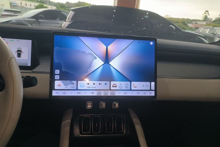 Used BYD Song L EV 2024 662 km Excellence Version
