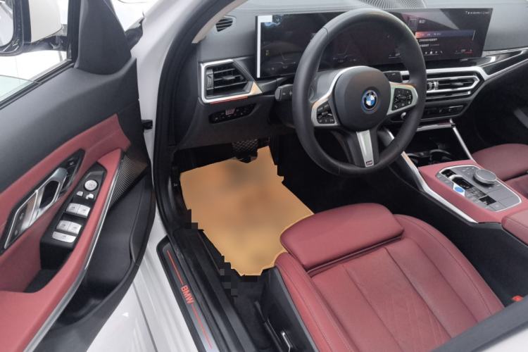 Used BMW i3 2024 eDrive 35 L
