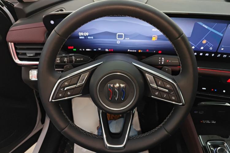 Used Buick Envision 2026 Model Equinox Plus 28T Two-Wheel-Drive Platinum Edition