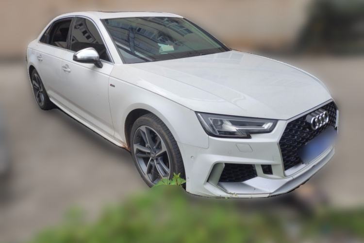 Used Audi A4L 2018 30th Anniversary Edition 40 TFSI Sport Edition Front Right 45 Deg