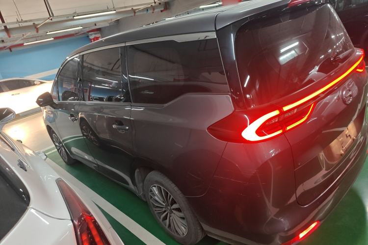 Used GAC Trumpchi M6 2021 270T DCT Luxury Edition (7-seater)
