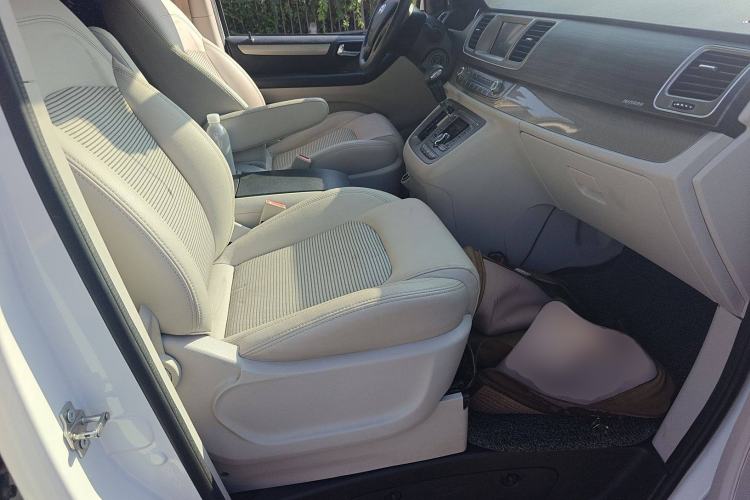 Used SAIC MAXUS G10 2018 PLUS 2.0T Automatic Smart Edition Right Front Seat