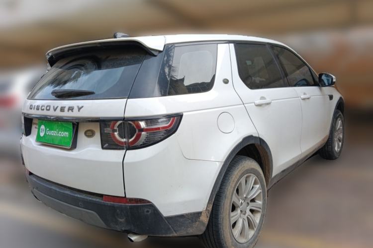 Used Land Rover Discovery Sport 2018 240 PS SE Version Rear Right 45 Deg