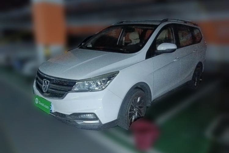 Used Baojun 730 2017 1.5T Manual Fashion Version 7 Seats China V Emission Standard
