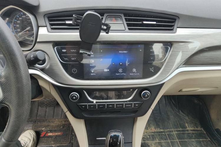 Used Geely Auto Emgrand 2017 Sedan Million Edition 1.5L CVT Luxury Model
