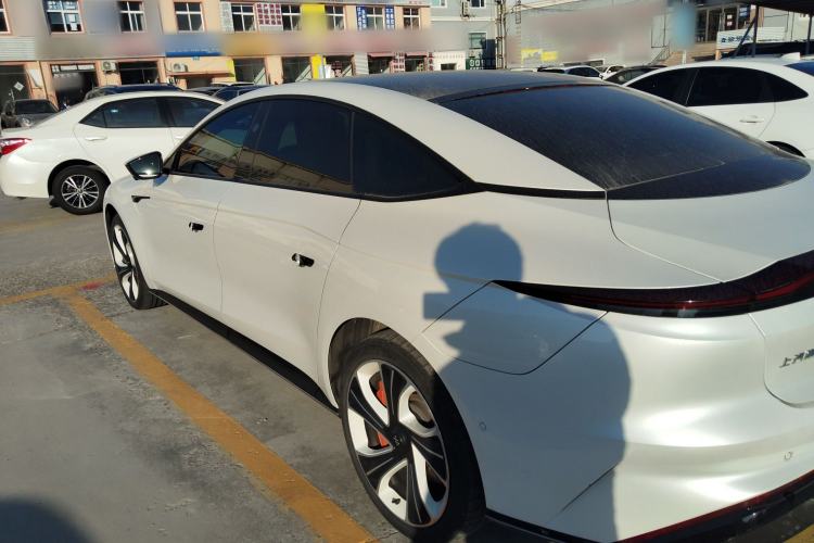 Used IM L7 2022 Dynamic Model Exterior 3