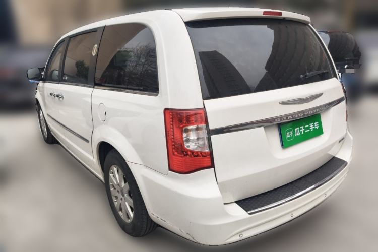Used Chrysler Grand Voyager 2013 3.6L Luxury Edition Rear Left 45 Deg