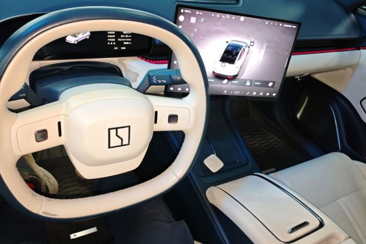 Used Zeekr 007 2024 Rear-Drive Enhanced Version 75 kWh
