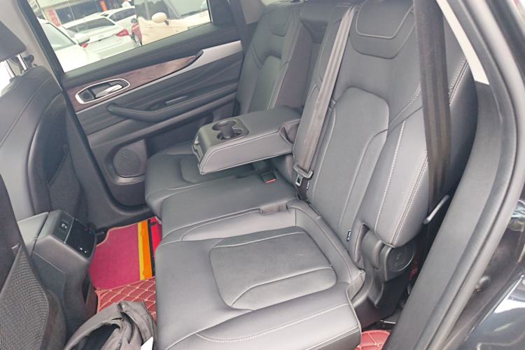 Used EXEED Lanyue 2021 400T Four-Wheel Drive Starlight Pro Edition 7 Seats Left Rear Seat