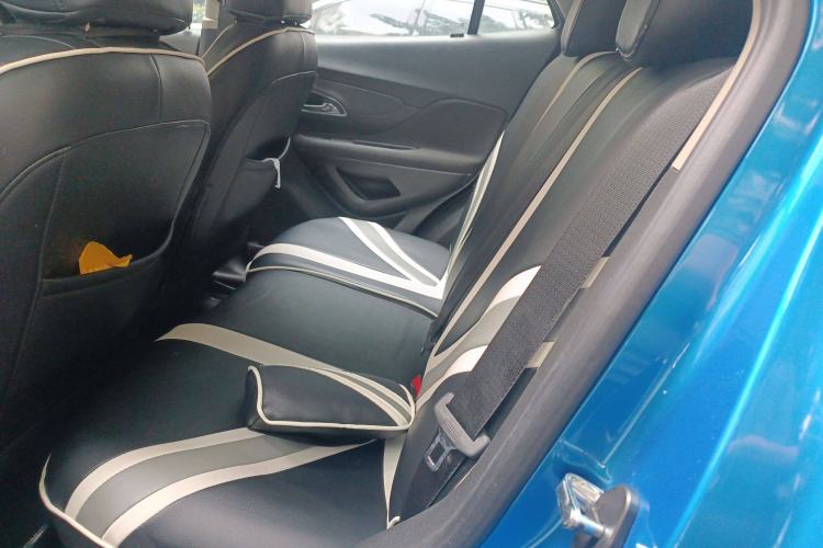 Used Buick Encore 2015 1.4T Automatic Two-Wheel Drive Urban Elite Version
