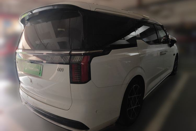 Used Zeekr 009 2024 7-Seater Aisle Version 108 kWh