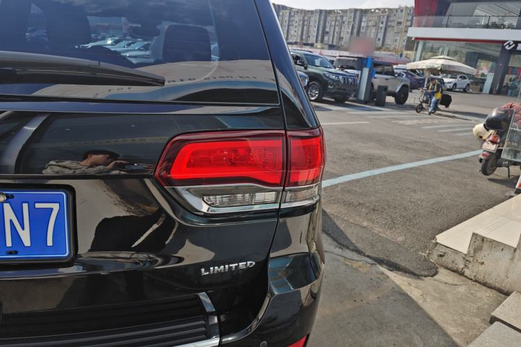 Used Jeep Grand Cherokee (Import) 2020 3.0L Elite Navigation Edition