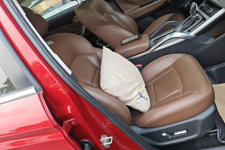 Used Geely Auto Emgrand X7 Sport 2016 1.8TD Automatic ZhiZun Version Right Front Seat