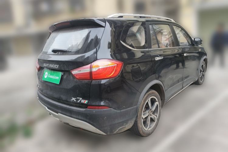 Used SWM X7 2016 1.5T Manual Luxury Edition 7 Seats Rear Right 45 Deg