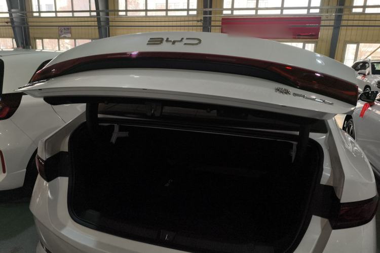 Used BYD Qin PLUS 2025 DM-i Smart Drive 55KM Leading Model