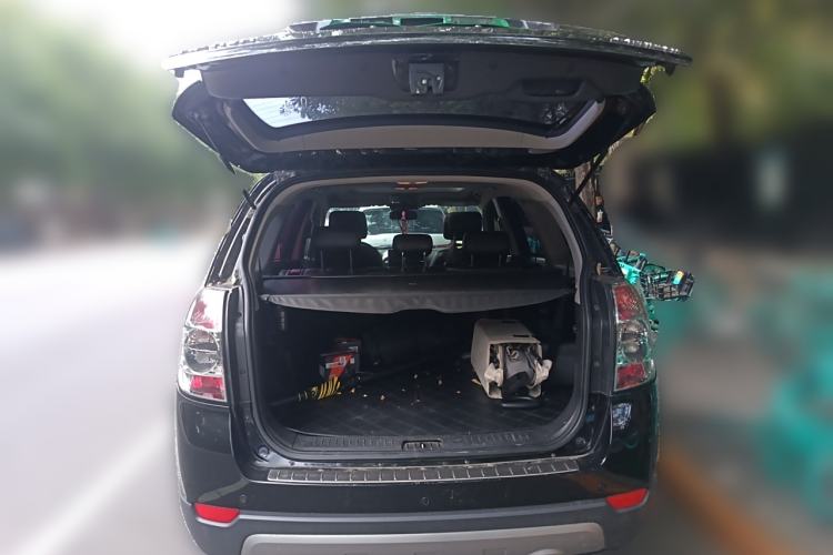 Used Chevrolet Captiva 2014 2.4L 4x4 Flagship Edition 7 Seats
