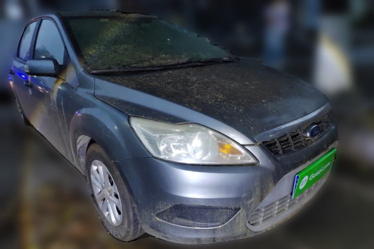 Used Ford Focus 2012 Sedan Classic 1.8L Automatic Base Model Front Right 45 Deg