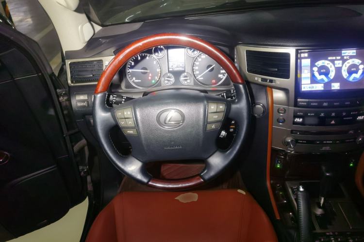 Used Lexus LX 2012 570