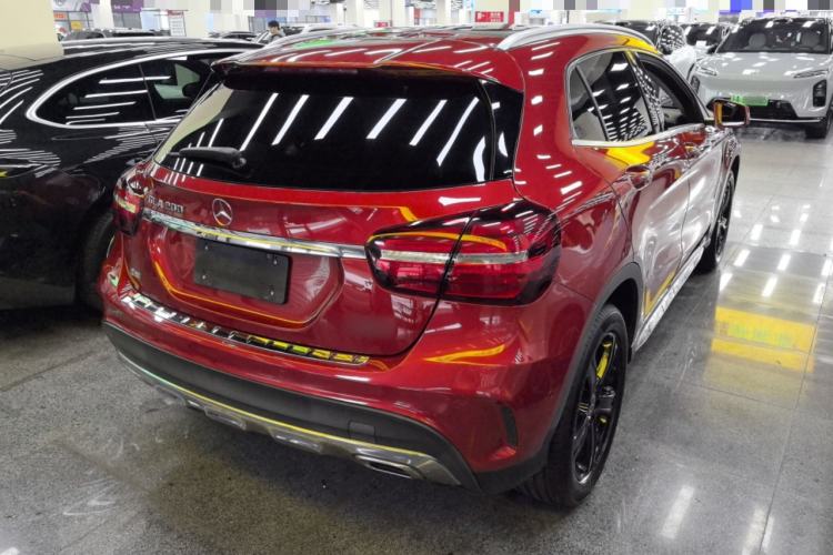 Used Mercedes-Benz GLA 2019 GLA 200 Fashion Model Rear Right 45 Deg