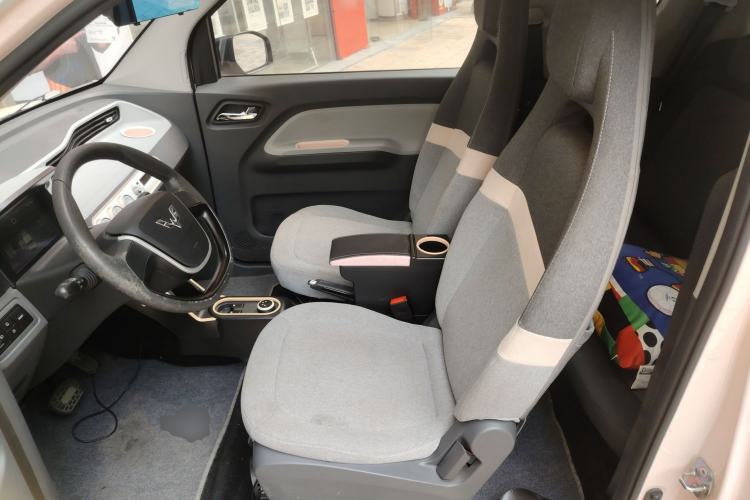 Used Wuling Hongguang MINIEV 2021 Macaron Premium Model – Lithium Iron Phosphate Left Front Seat